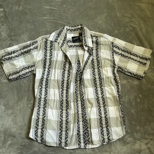 Vintage Patterned Short Sleeve Button Down Shirt